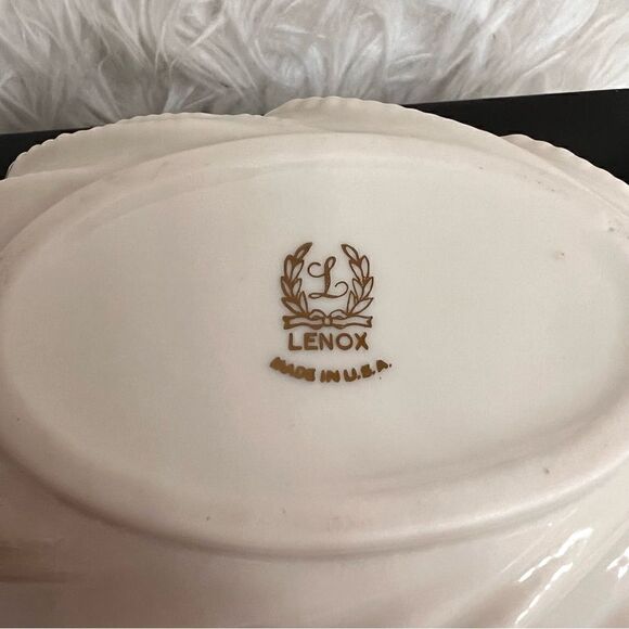 Lenox Leaf Nut Candy Dish 6” ivory - Picture 5 of 5